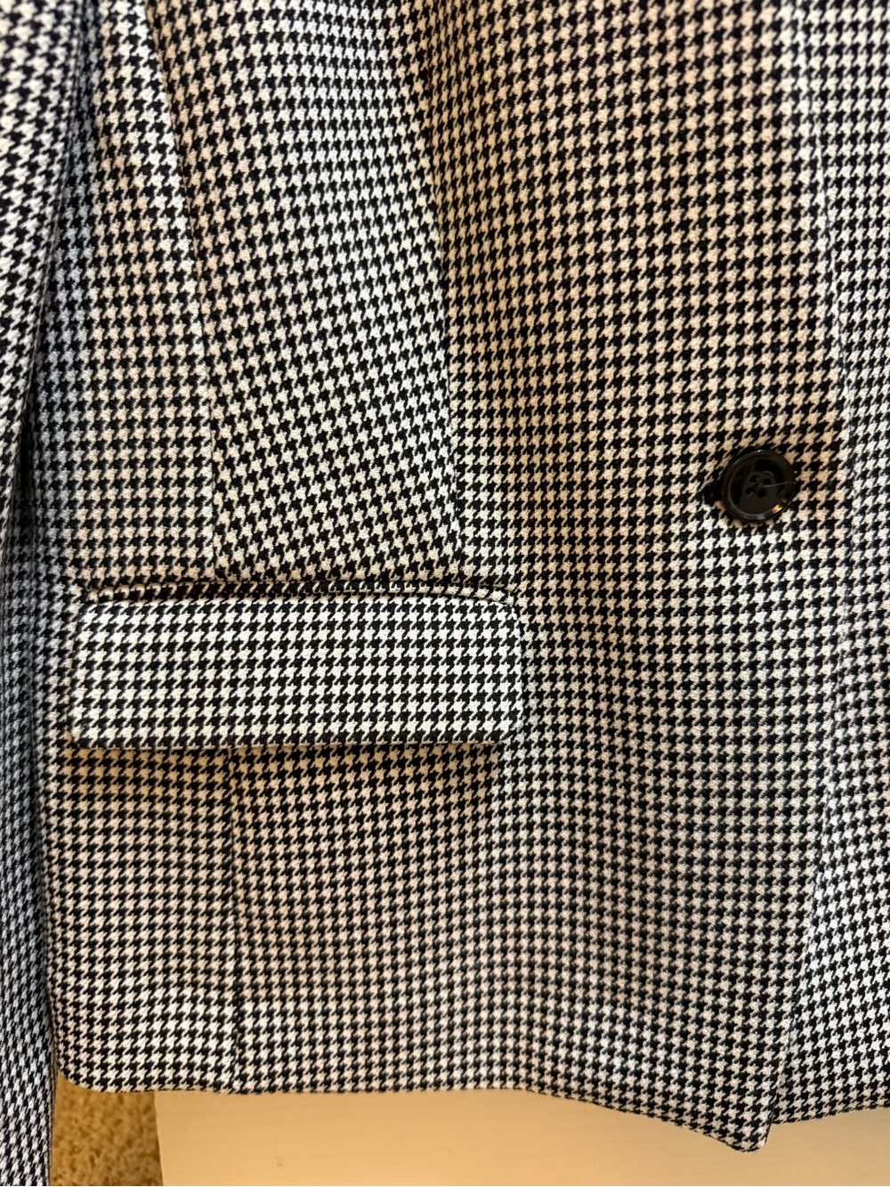 Banana Republic Blazer - Picture 3 of 7